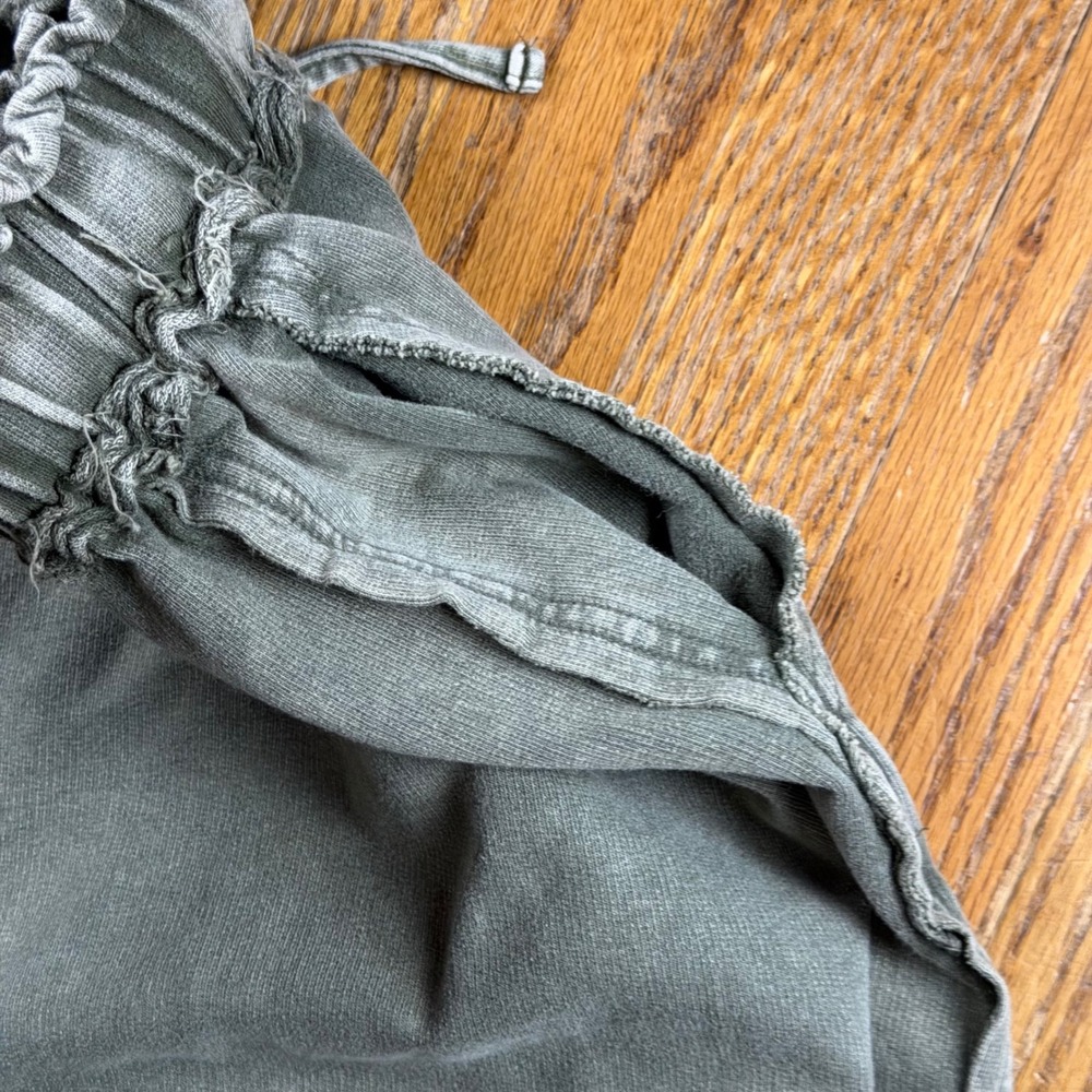 Easel Los Angeles Olive Green Crochet Lace Wide Leg Crop Pants Womens Medium - Picture 10 of 11